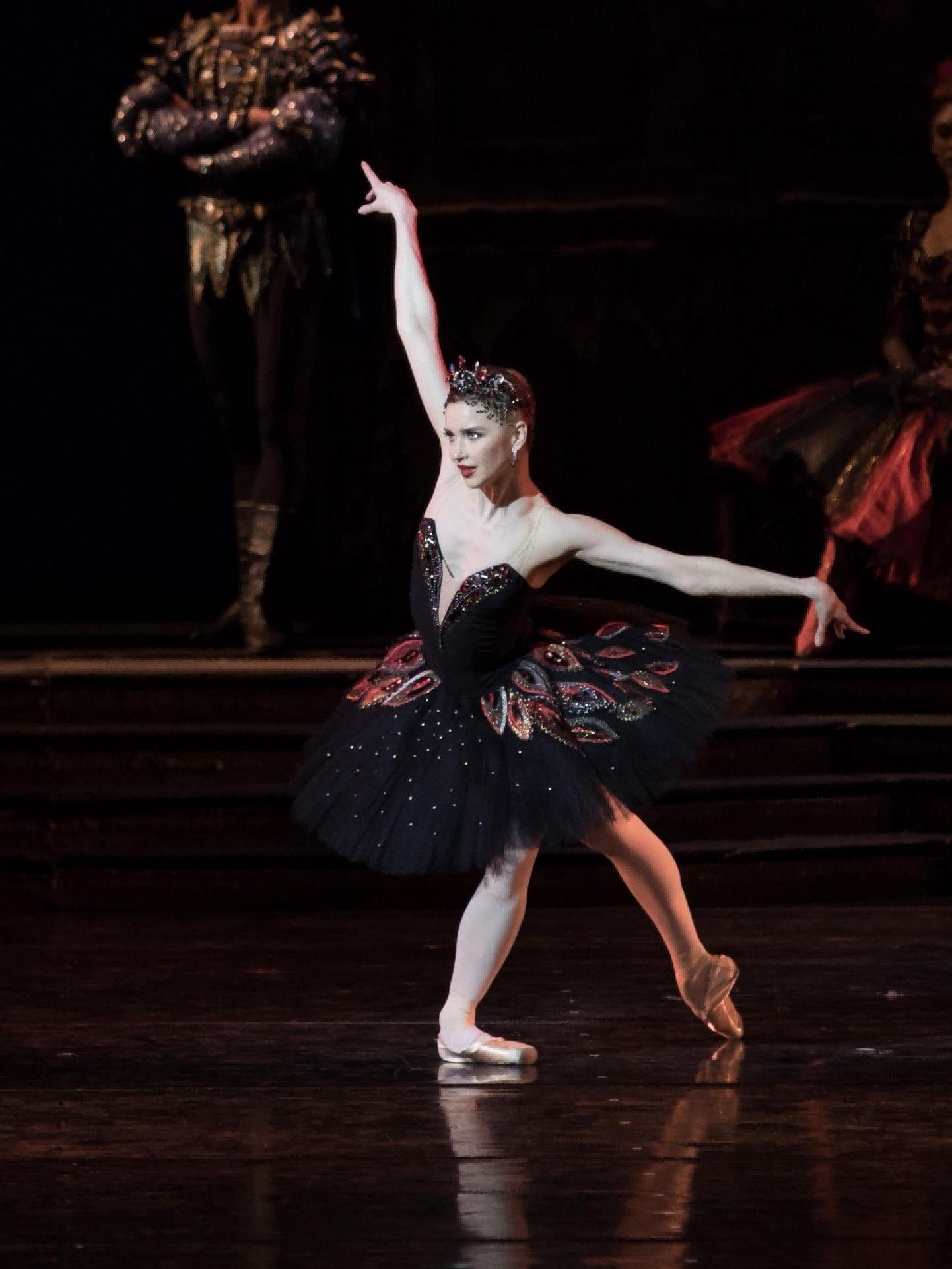 Swan Lake by Stanislavski Ballet  ·  China Tour